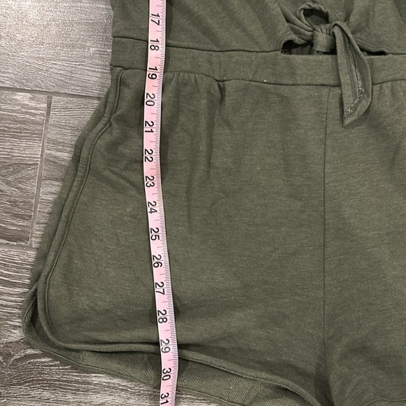 EUC Love, Fire Olive Green Romper Size Large - Picture 5 of 10